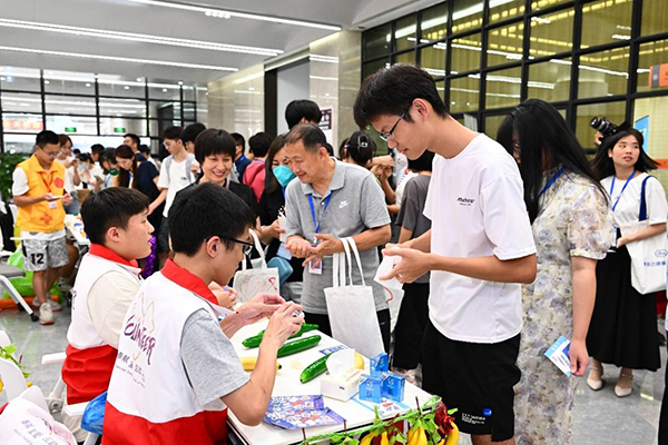 华体会hth助力大学生抗艾防艾宣传教育项目再起航